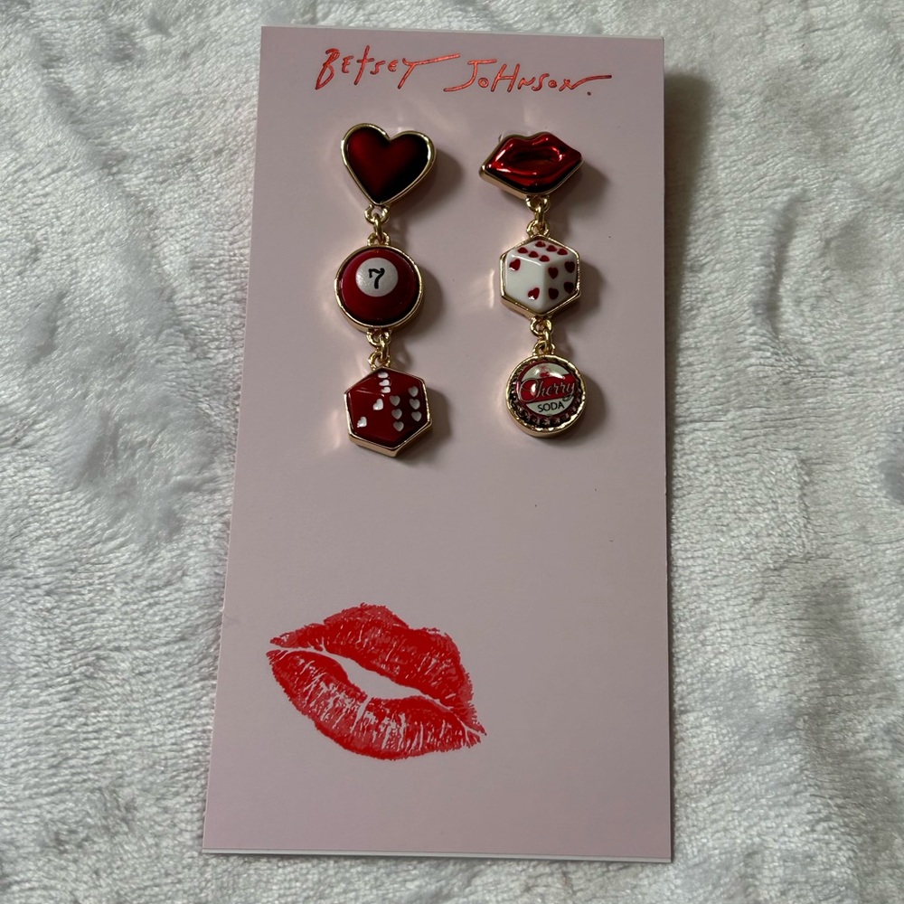 Betsey Johnson Mismatch Charm Earrings NWT - Picture 2 of 6